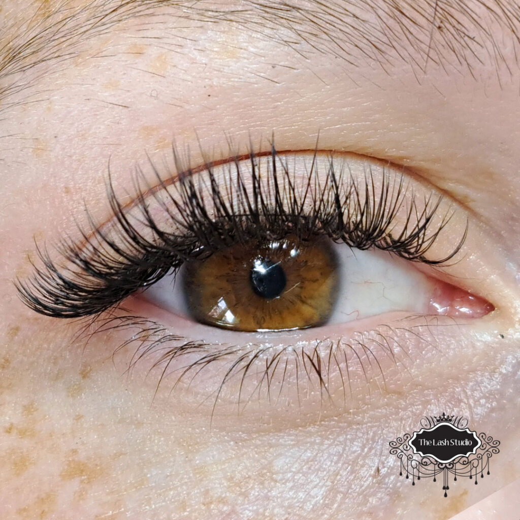 Classic Eyelash Extensions Sydney